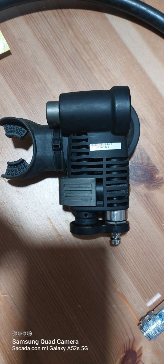 INFLADOR REGULADOR de submarinismo