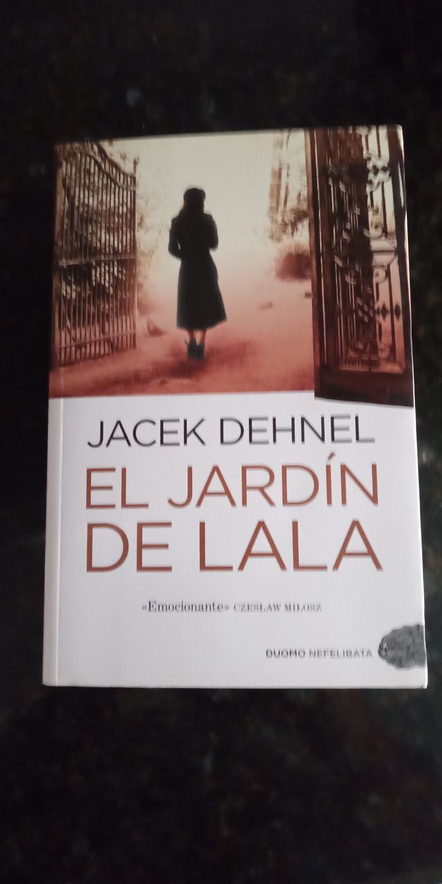 LIBRO EL JARDIN DE LALA