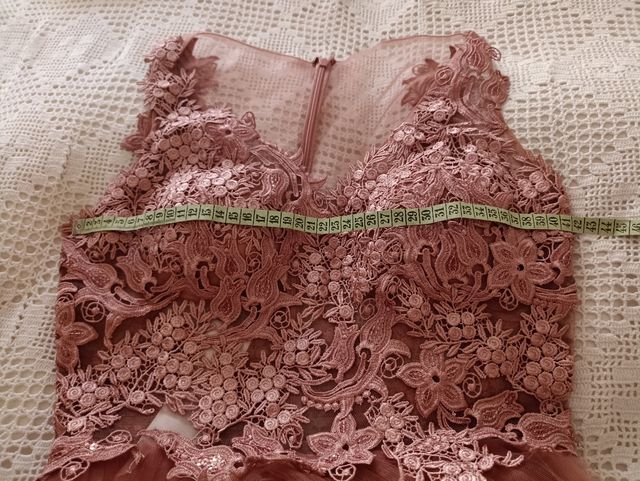 vestido de fiesta o ceremonia