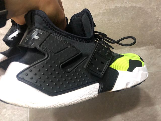 Zapatillas NIKE HUARACHE Edición Limitada