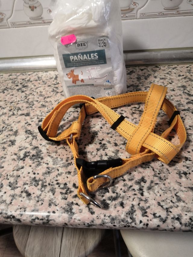 Bolsa de pañales de perrito más correa