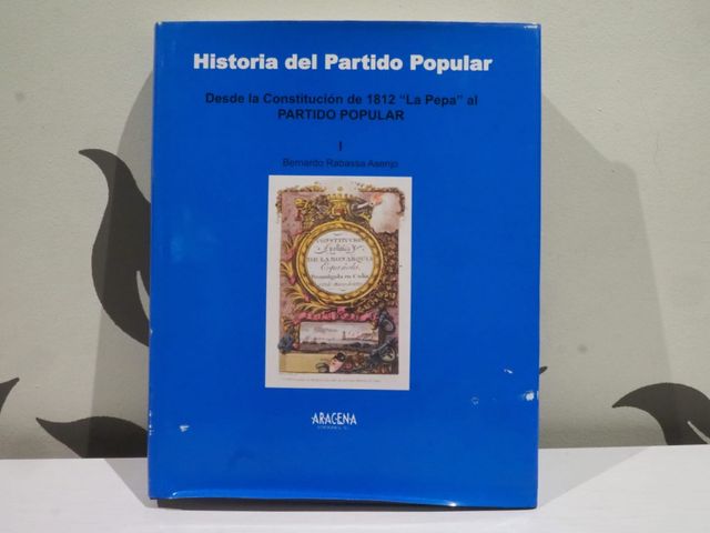 Colección de 6 tomos. historia del Partido popular
