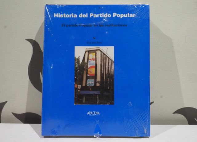 Colección de 6 tomos. historia del Partido popular