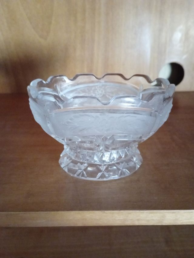 cuenco,tarro pequeño