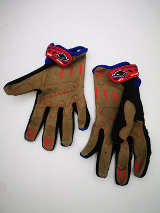 talla S. Guantes Enduro cross marca ufo.