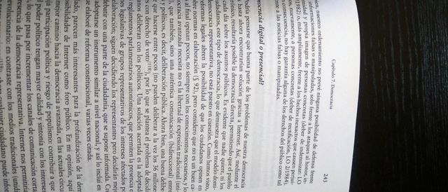 El derecho, entre el poder y la justicia