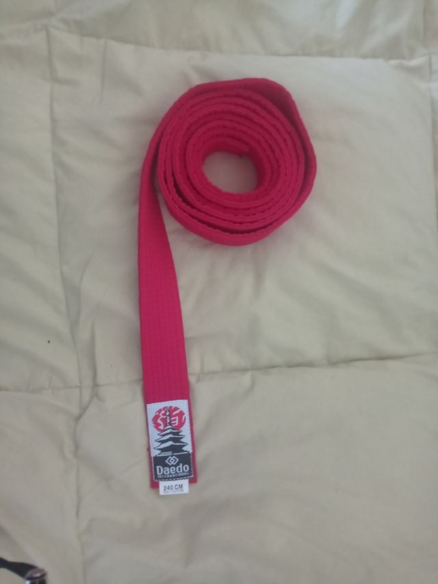 cinturón rojo taekwondo