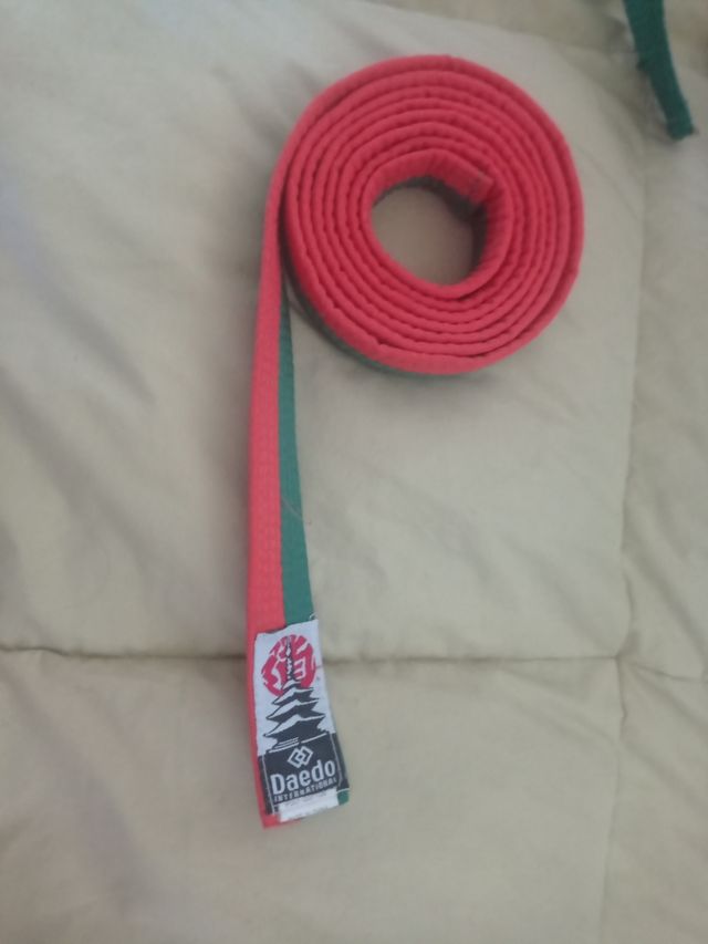 cinturón taekwondo naranja verde