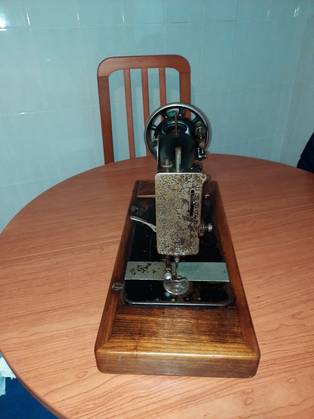 Máquina de coser SINGER