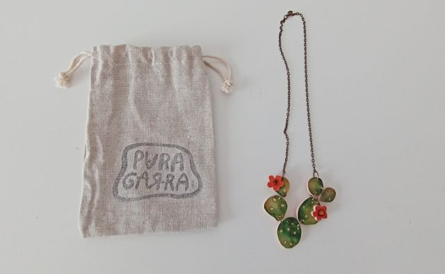 Colgante diseño en madera