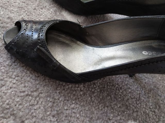 Zapato de piel de tacón negro 38 Fosco