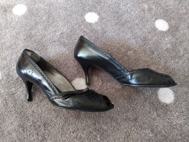 Zapato de piel de tacón negro 38 Fosco