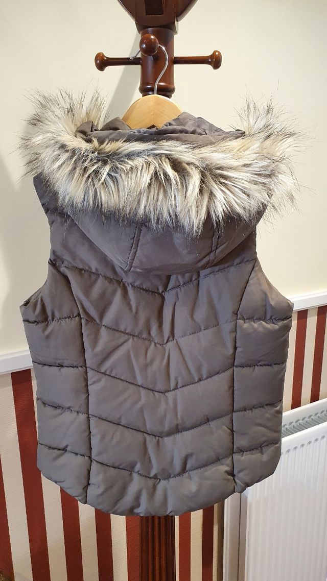 chaleco acolchado verde caqui