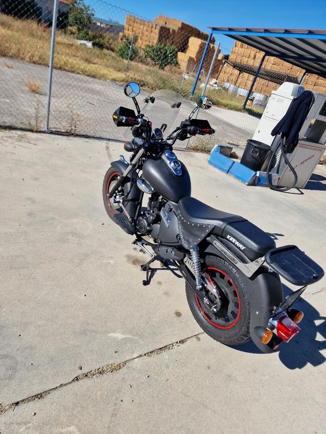 se vende keeway superlight 125