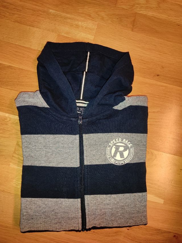 Rebeca con capucha talla 15/16