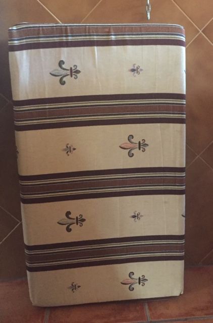 Colchoneta  de loneta estampada grande