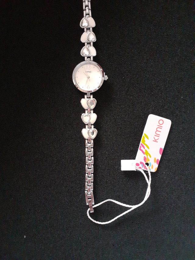 Orologio in acciaio con cuori brillantinati