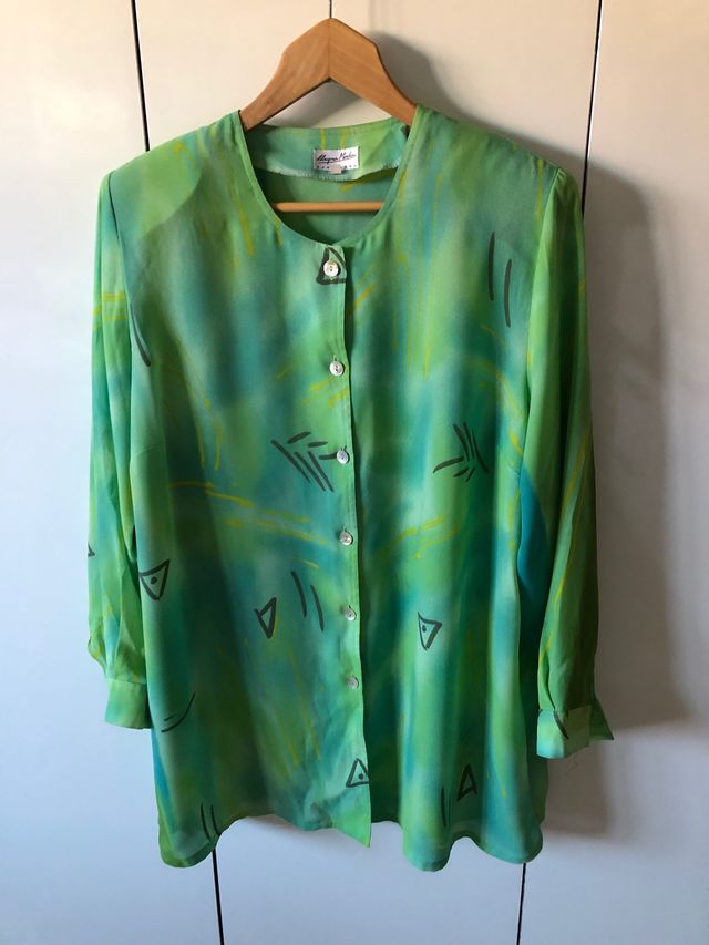 Camisa verde manga larga botones