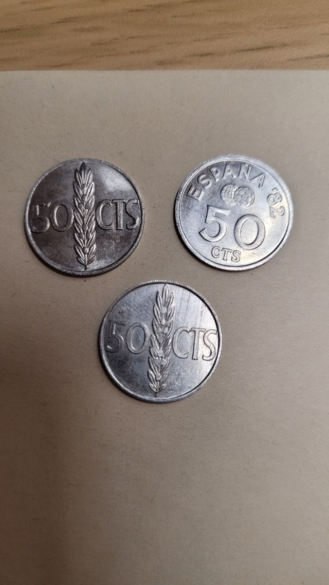Monedas 50 cts peseta años 66, 75 y 80