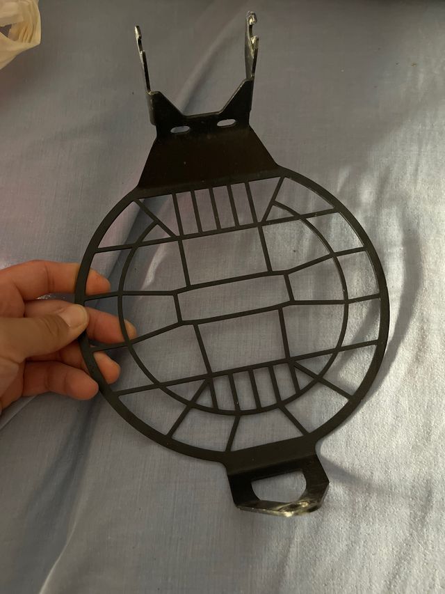 Protector rejilla faro CB650R