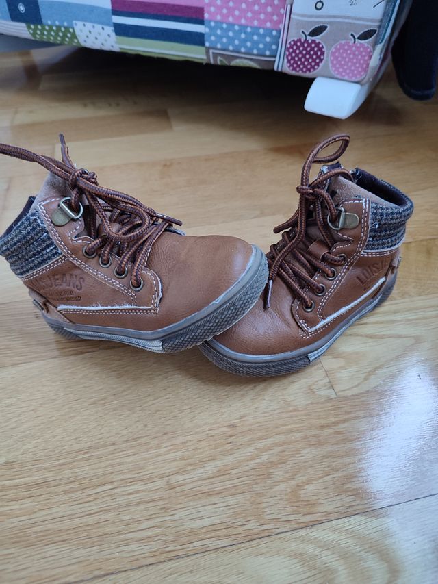 Botas camel, talla 24, lois