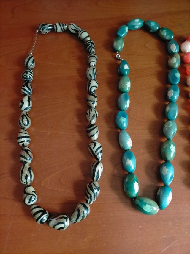 5 Collares bisutería 