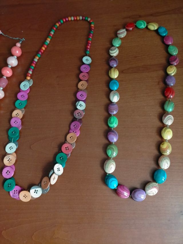 5 Collares bisutería 