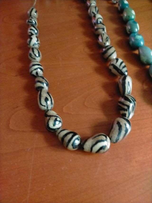 5 Collares bisutería 