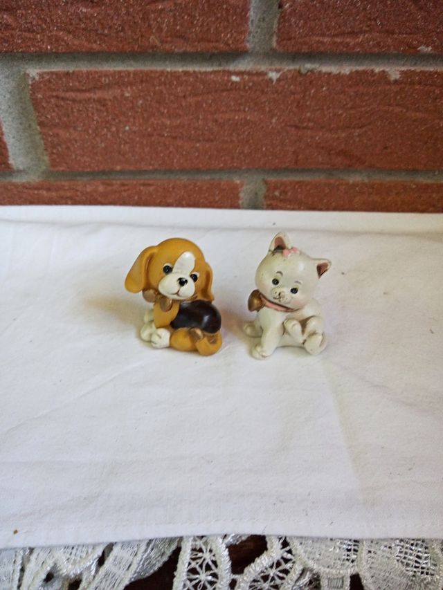 Soprammobile cane e gatto nuovi