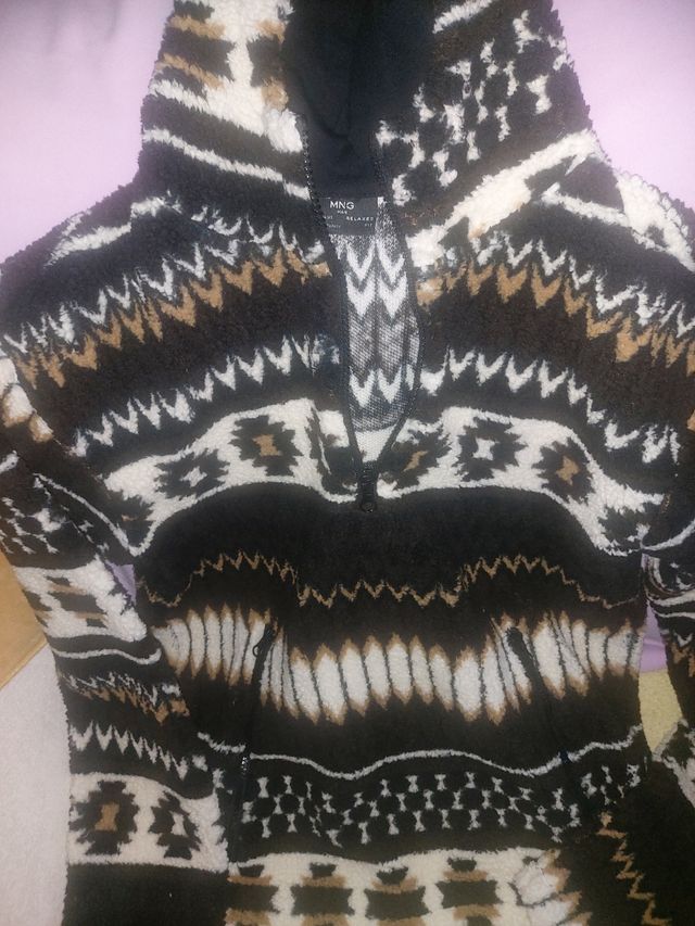 Sudadera Mango con capucha borreguito