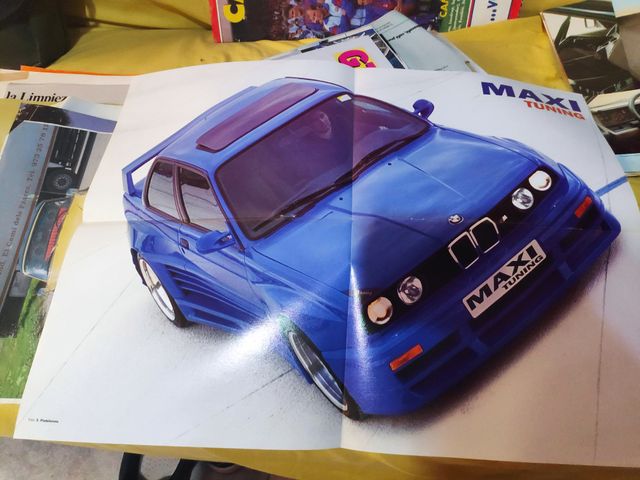 Poster revista Maxi Tuning de segunda mano por 12 EUR en Lleida en WALLAPOP