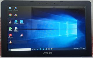 Portátil ASUS 10 pulg 120GB SSD 4GB RAM