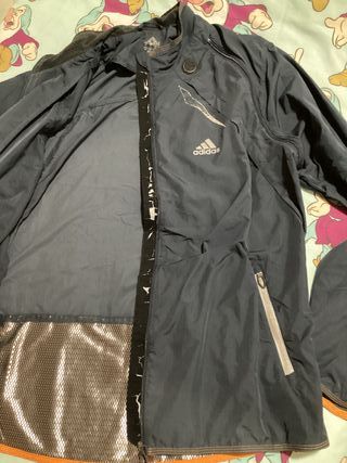 Chubasquero Adidas running 
