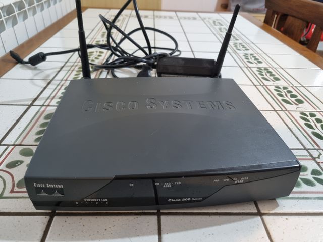 router professionale Cisco 800