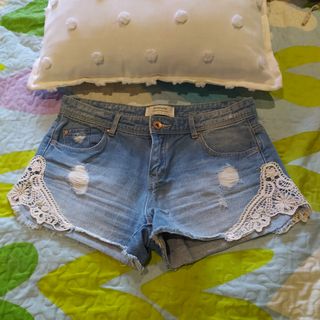 Short vaquero de Stradivarius (talla 36) 