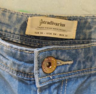 Short vaquero de Stradivarius (talla 36) 