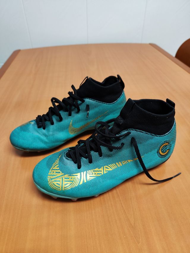 Botas futbol AG Nike Mercurial Talla 38.