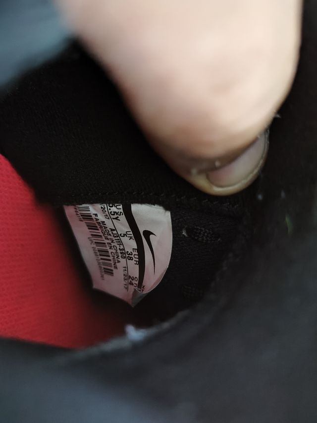 Botas futbol AG Nike Mercurial Talla 38.