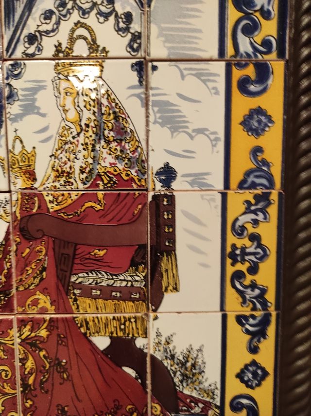 azulejo de la virgen de los reyes + regalo otro