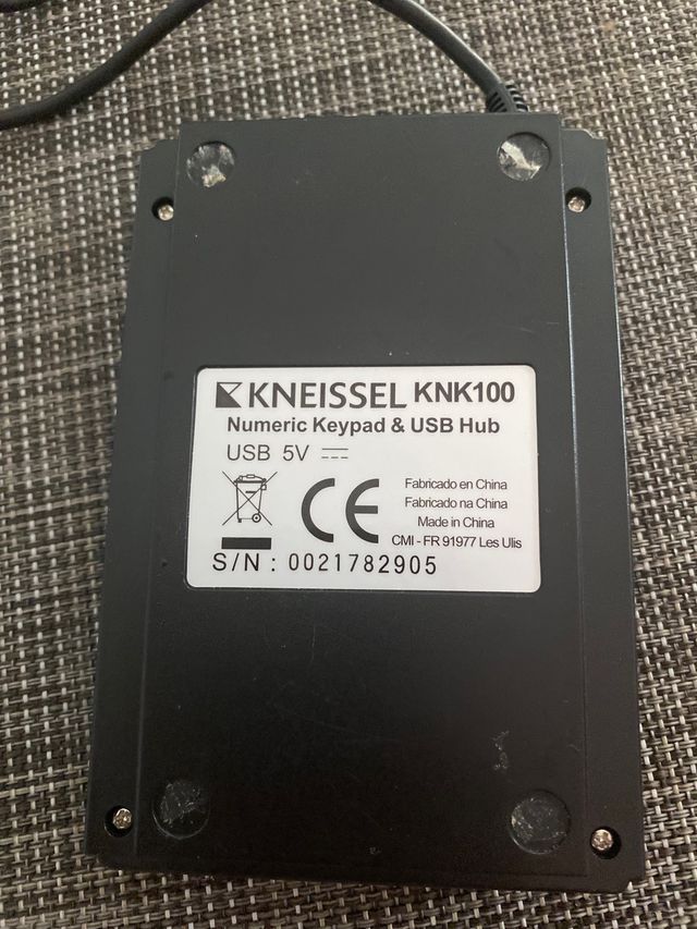 Teclado numérico con 2 USB Kneissel Knk100