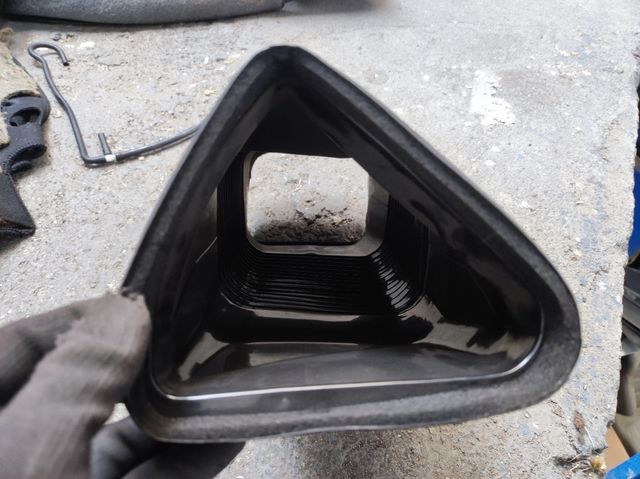 Guantera, tiradores, guarnecidos y tubo aire MX5