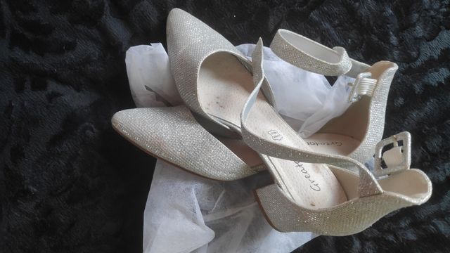 zapatos plata brillante
