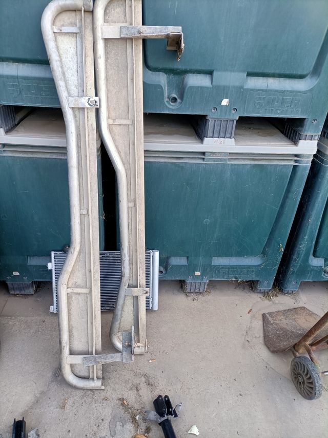 estriberas Nissan Terrano II