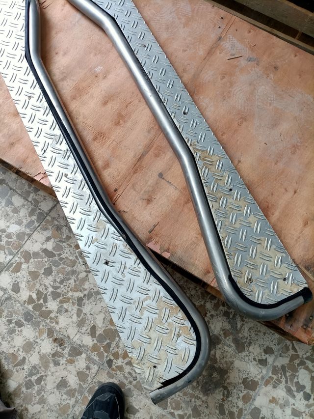 estriberas Nissan Terrano II