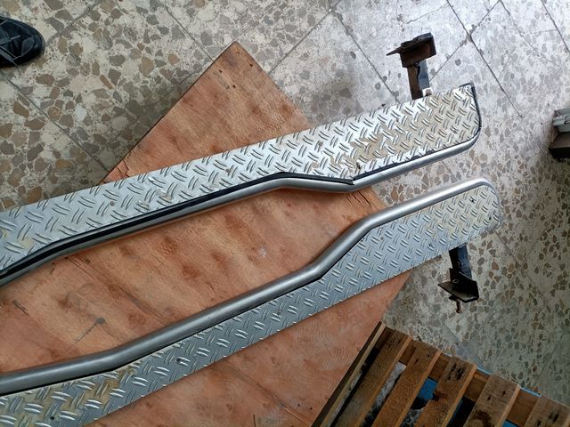 estriberas Nissan Terrano II