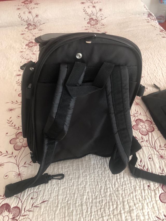 Mochila para moto con imanes 