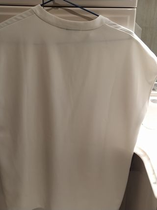 7 euros lote de dos camisas sin estrenar 