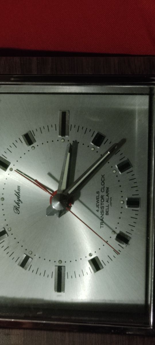 orologio e sveglia anni 50 design