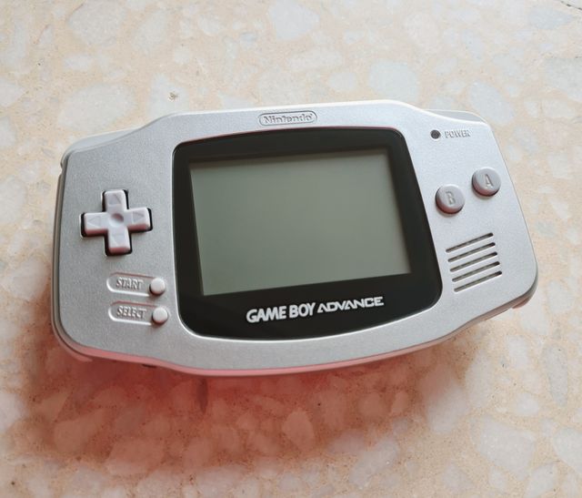 Nintendo Game Boy Advance Plata