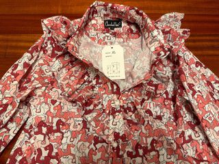  Camisa estampada caballitos Anabel Lee, talla XS.